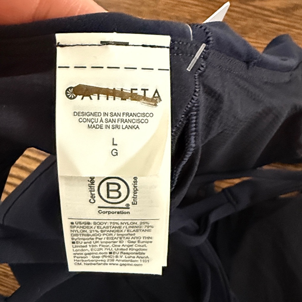 NWT Athleta Solace Navy Bra Size Large Best for D-DD Cups sports bra Strappy - Picture 9 of 9